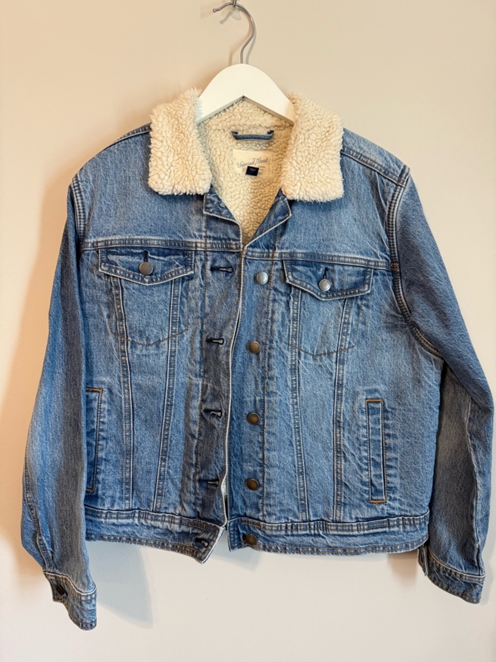Universal Thread Blue Denim Jean Jacket with Cream Sherpa Collar